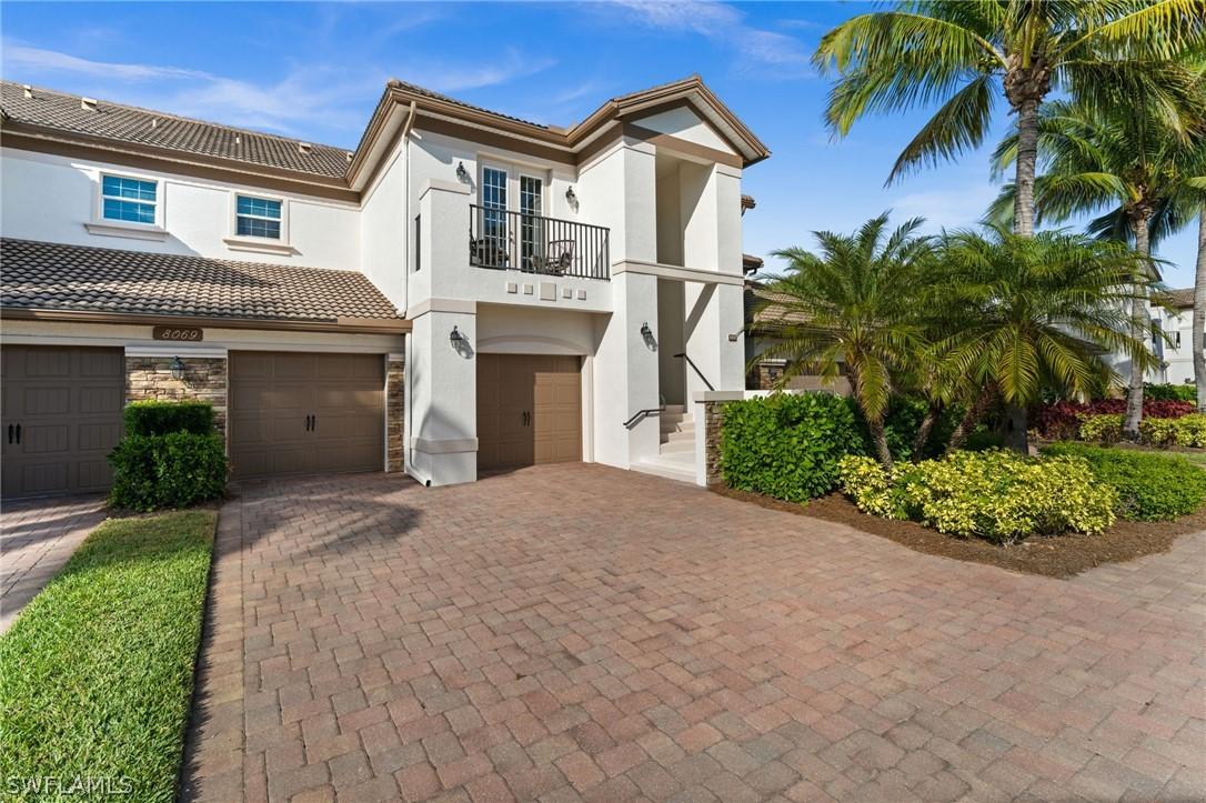 8069 Players Cove Dr. #202, Naples, FL 34113