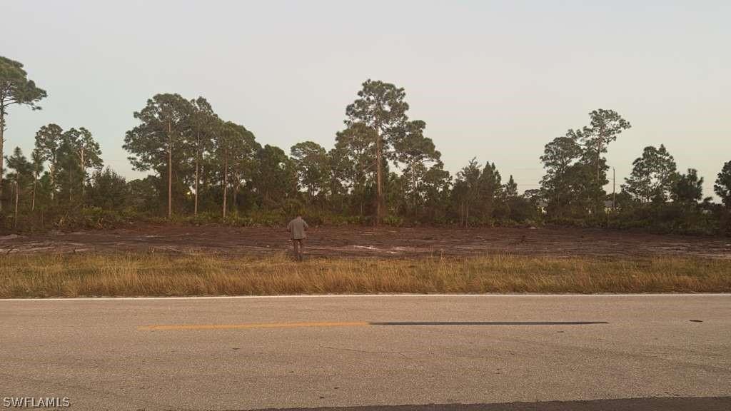 761 Columbus Blvd., Lehigh Acres, FL 33974