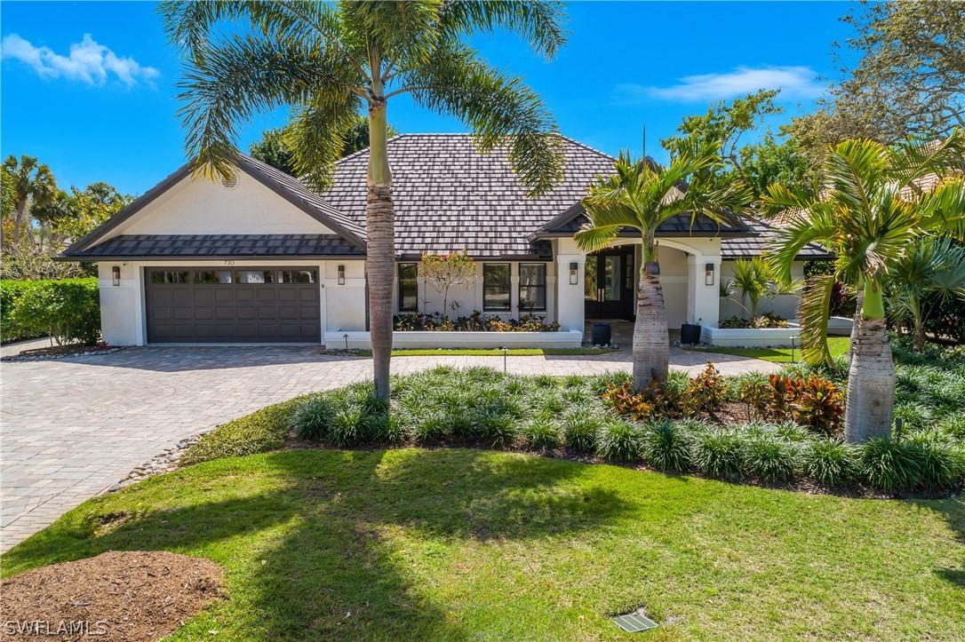 720 Shadow Lake Ln., Naples, FL 34108