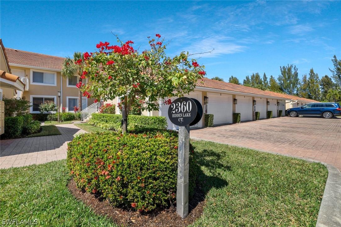 2360 Hidden Lake Ct. #8410, Naples, FL 34112
