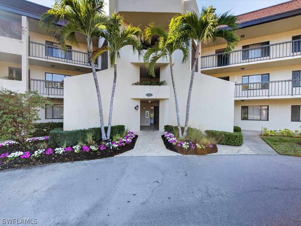 413 Augusta Blvd. #206, Naples, FL 34113