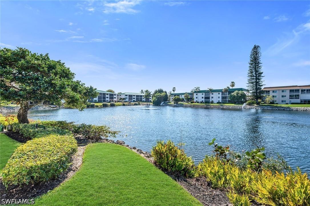 3055 Riviera Dr. #102, Naples, FL 34103