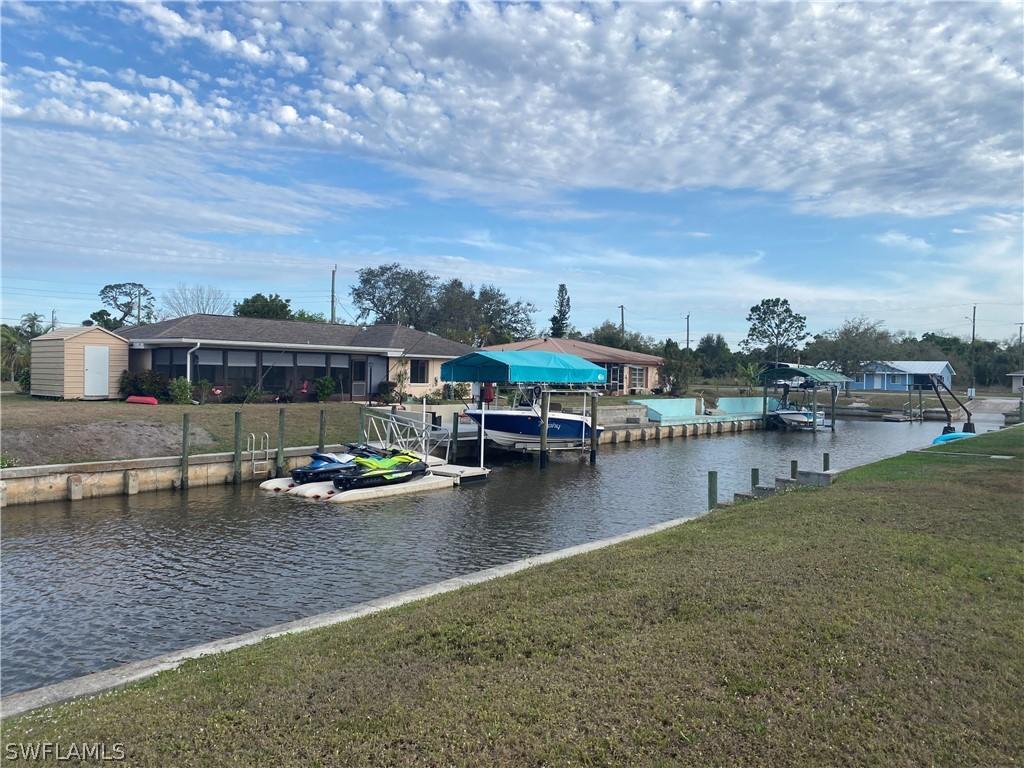 2029 Clarke Ave., Fort Myers, FL 33905