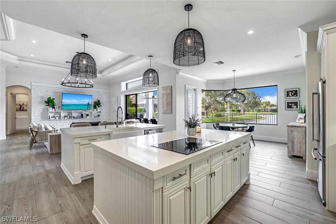 9809 Rocky Bank Dr., Naples, FL 34109