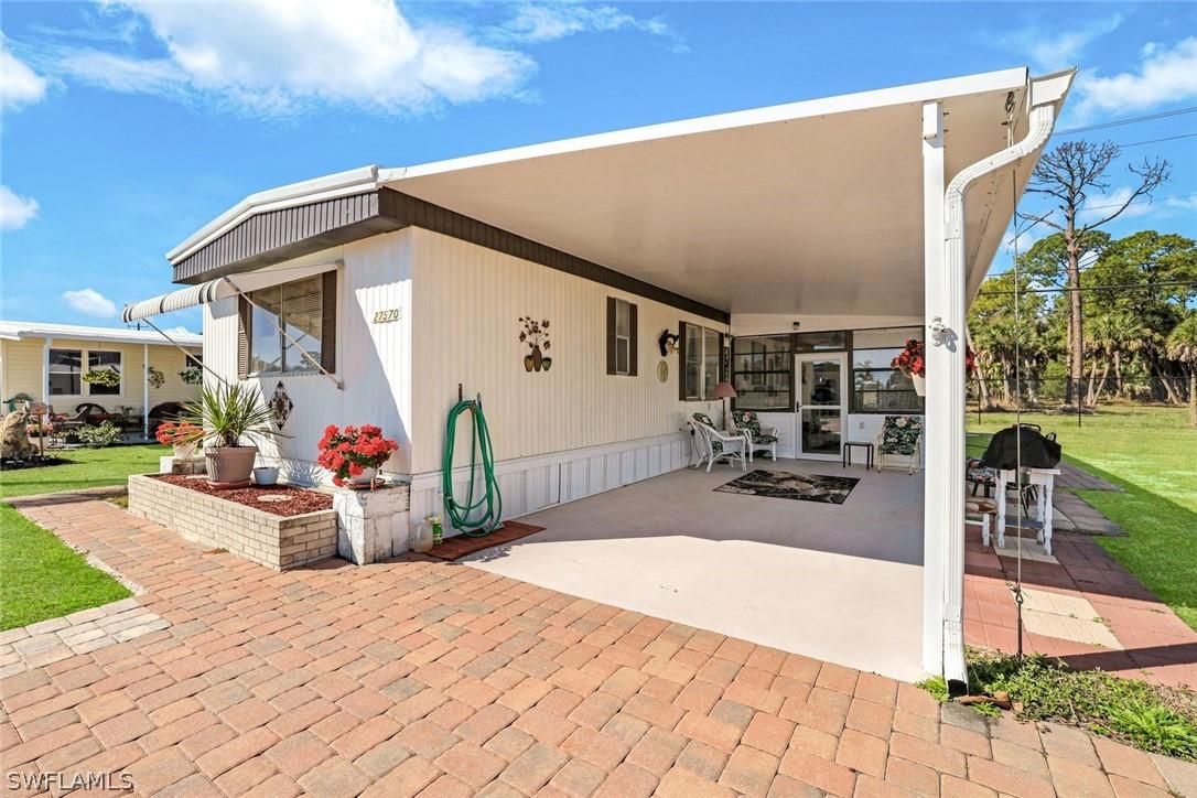 27570 Hoenie Dr., Bonita Springs, FL 34135