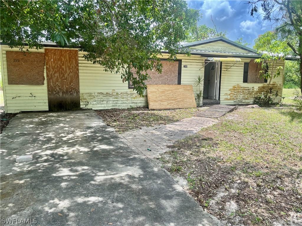 851 W Lincoln Ave., Labelle, FL 33935