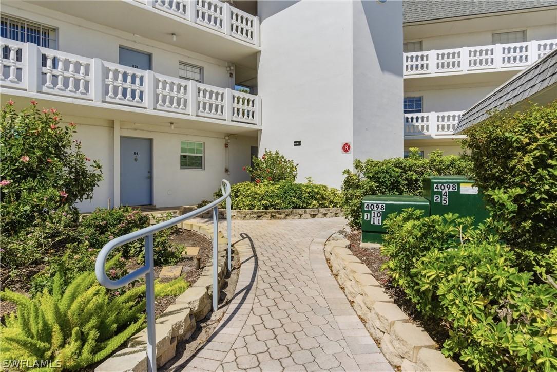 315 Saint Andrews Blvd. #D5, Naples, FL 34113