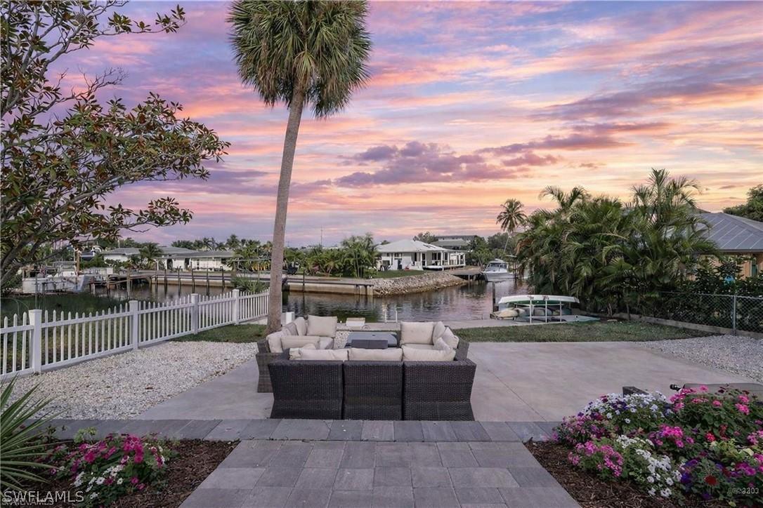 3461 Lakeview Dr., Naples, FL 34112