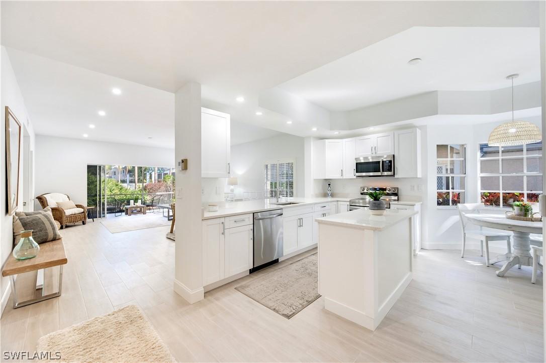 2806 Aintree Ln. #H102, Naples, FL 34112