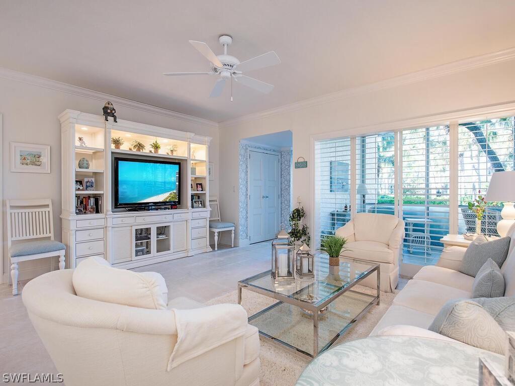 5818 Glencove Dr. #103, Naples, FL 34108