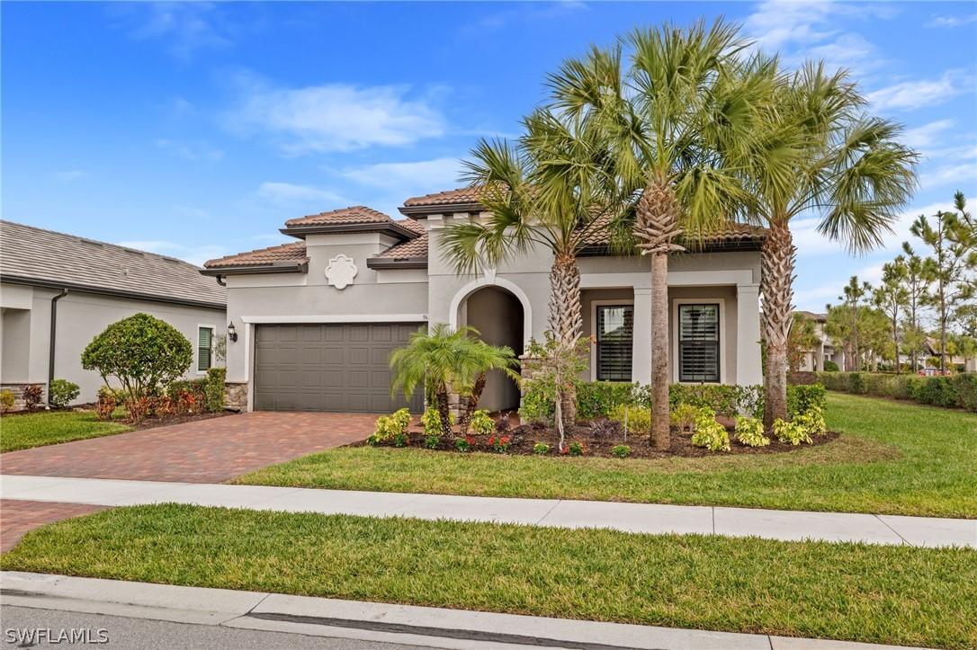 9681 Everglades Dr., Naples, FL 34120