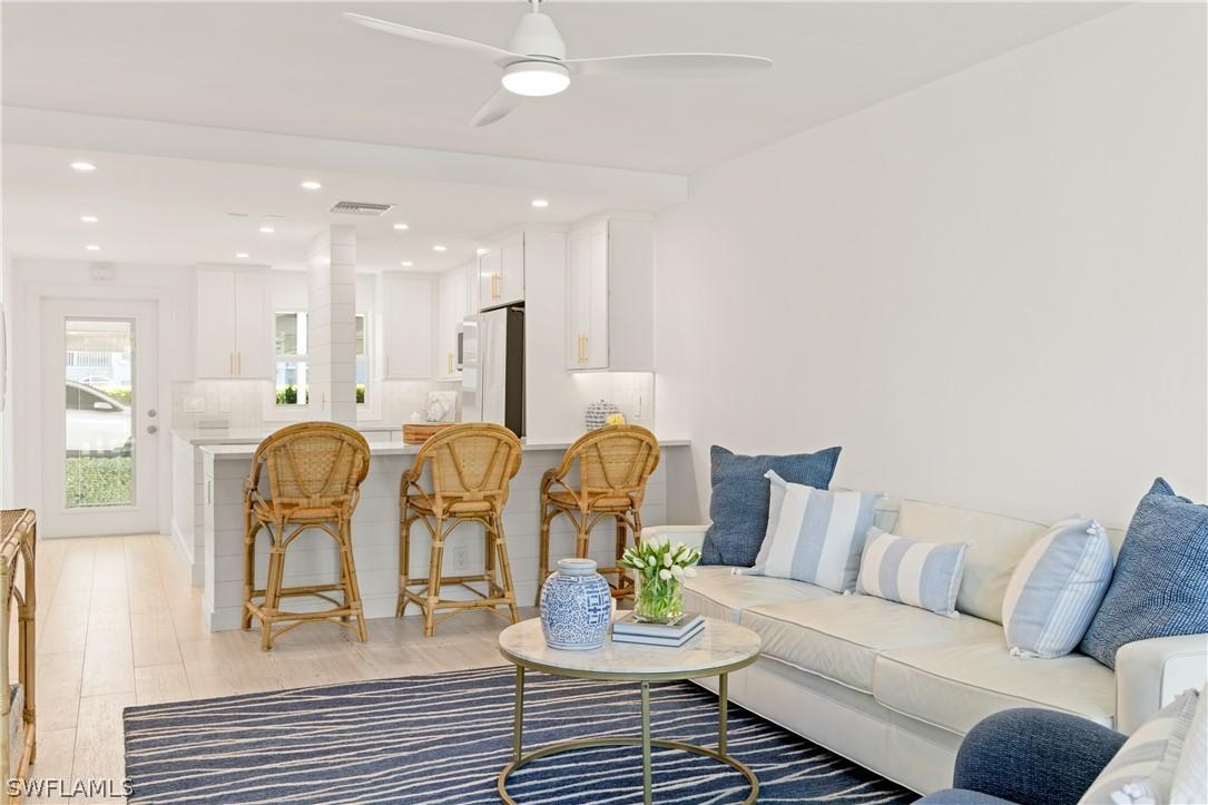 614 Broad Ave., Naples, FL 34102