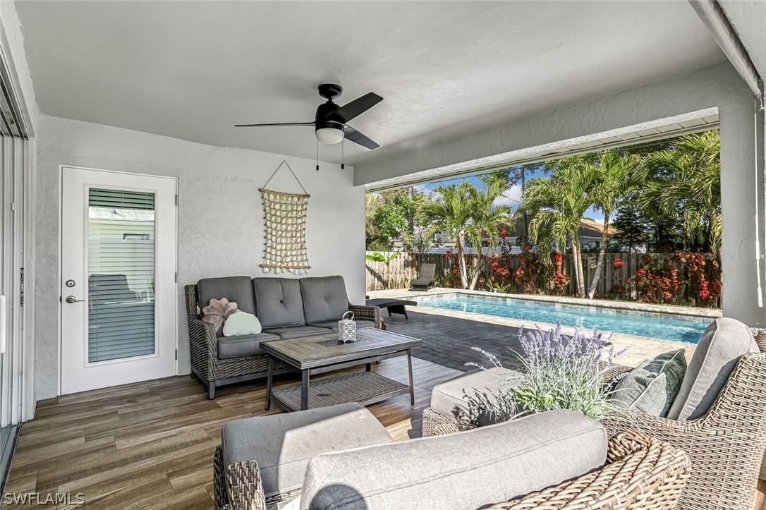 737 91st Ave., Naples, FL 34108