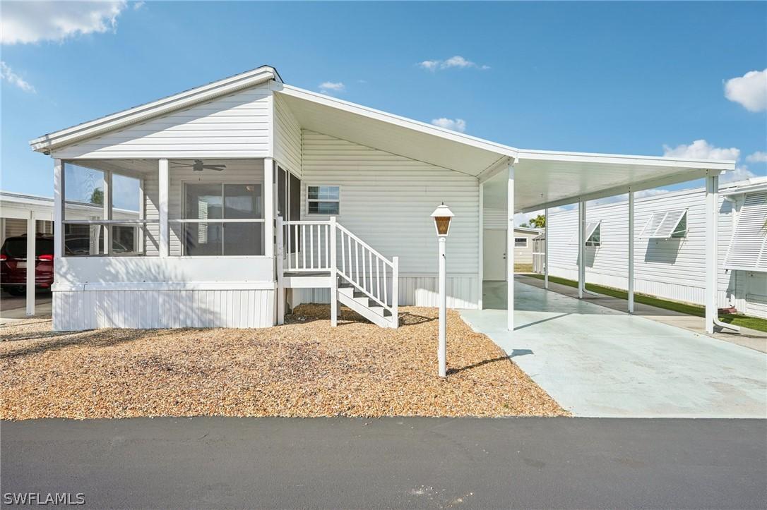 121 Kim Dr., Naples, FL 34104