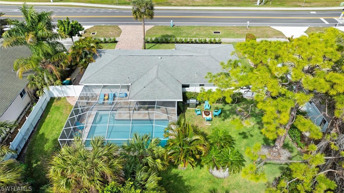 660 111th Ave., Naples, FL 34108