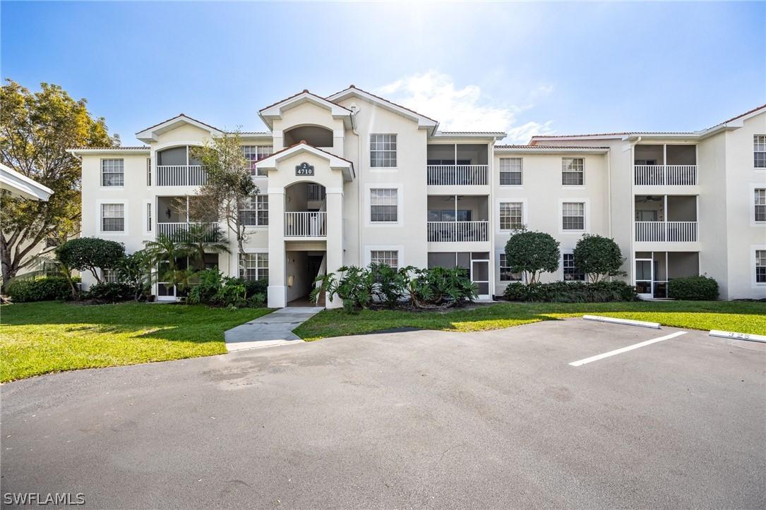 4710 Saint Croix Ln. #216, Naples, FL 34109
