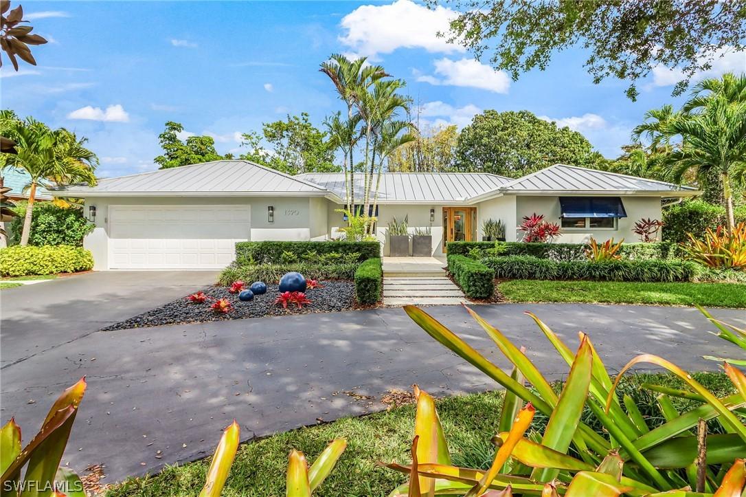 1390 Mandarin Rd., Naples, FL 34102