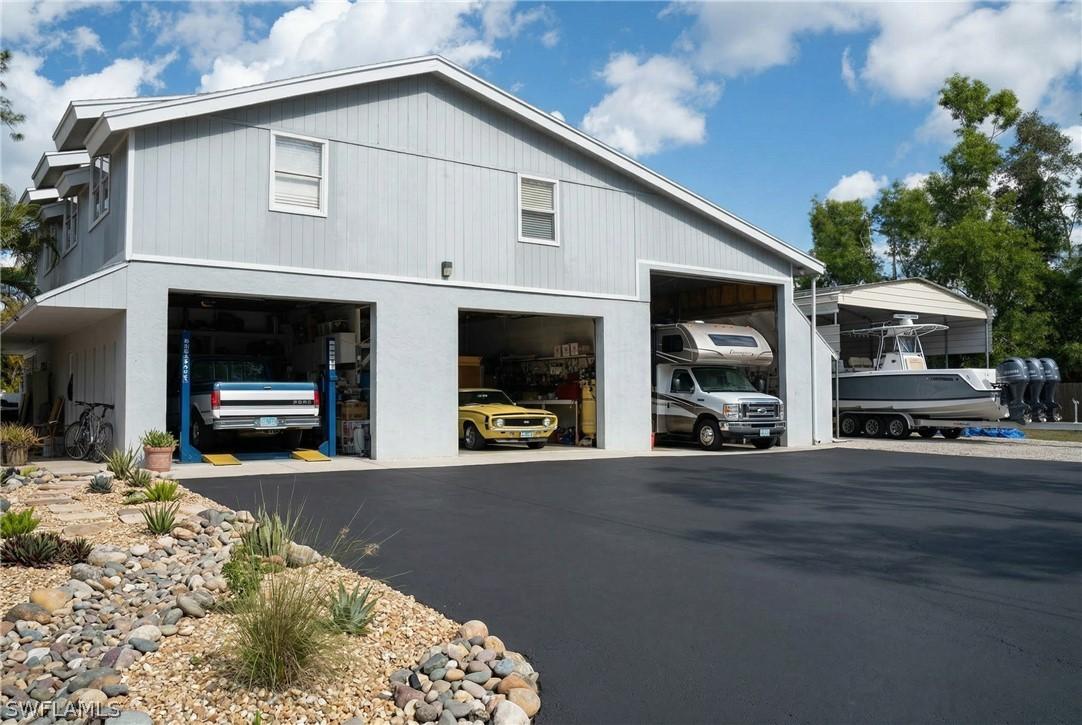 25335 Pinson Dr., Bonita Springs, FL 34135