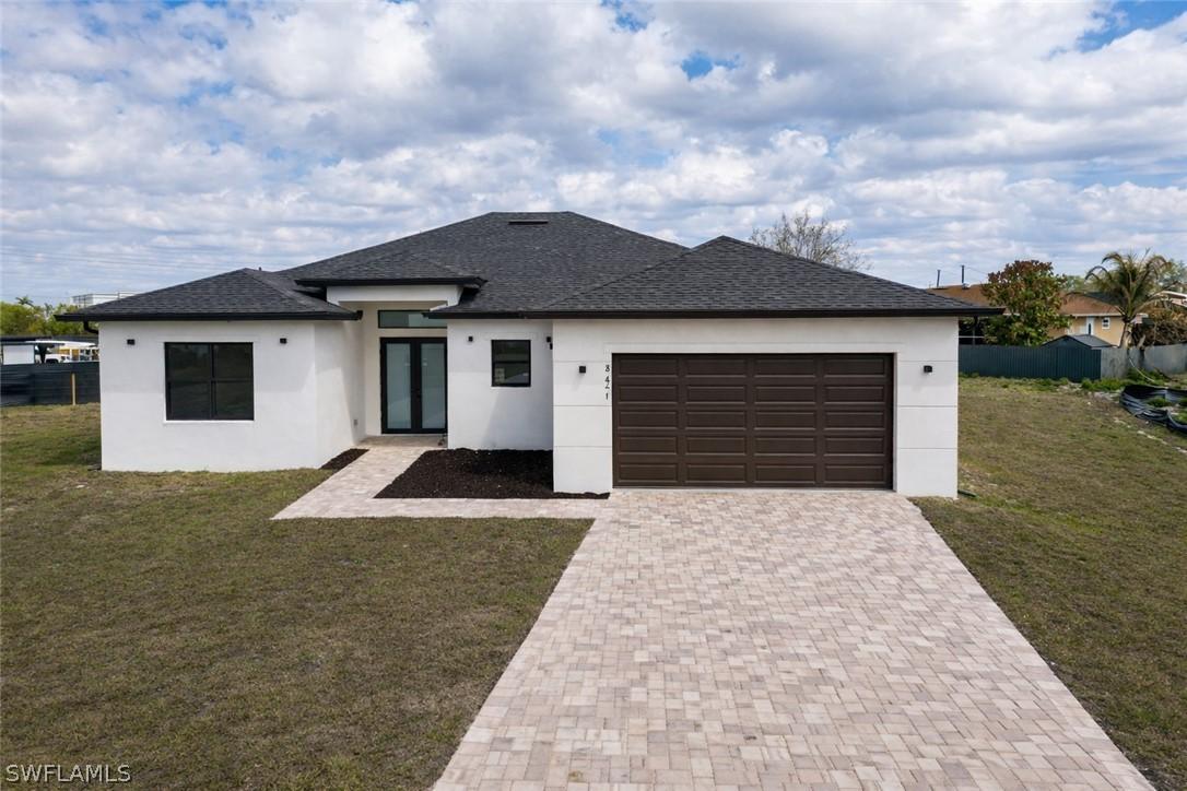 811 Dartmouth Ct., Lehigh Acres, FL 33974