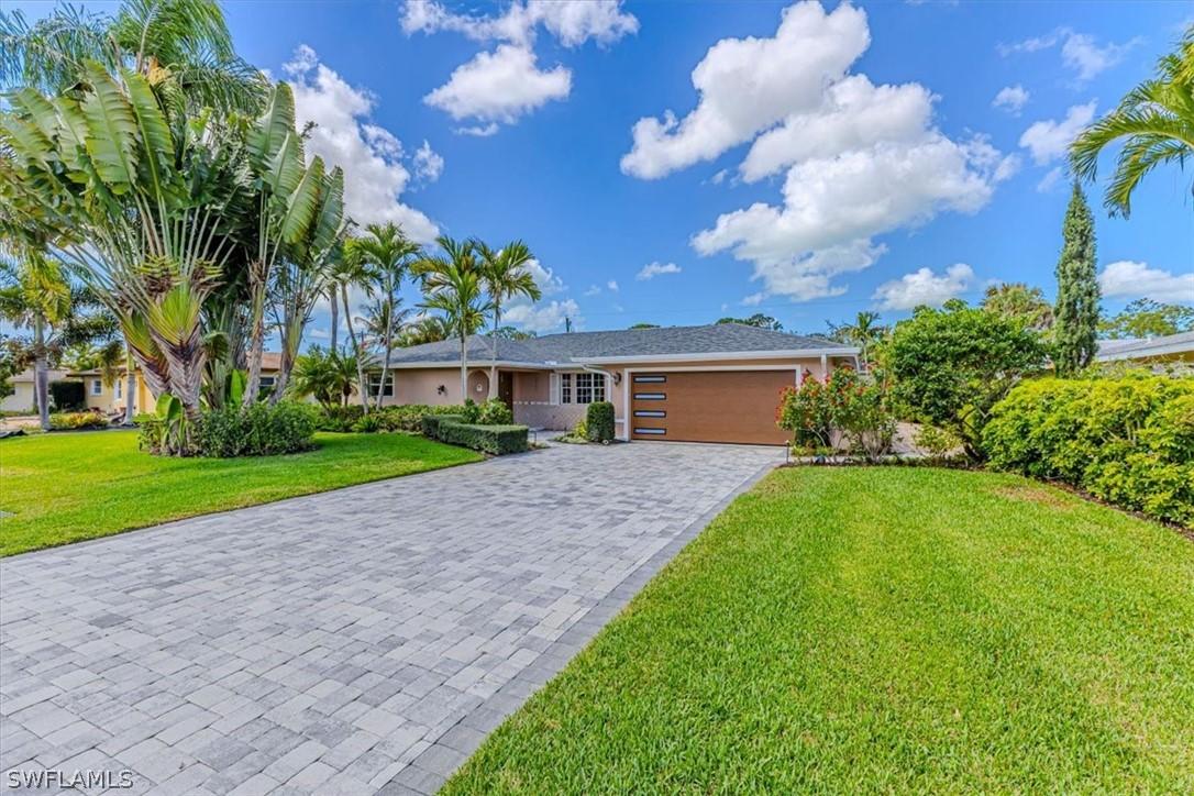 219 Cypress Way, Naples, FL 34110