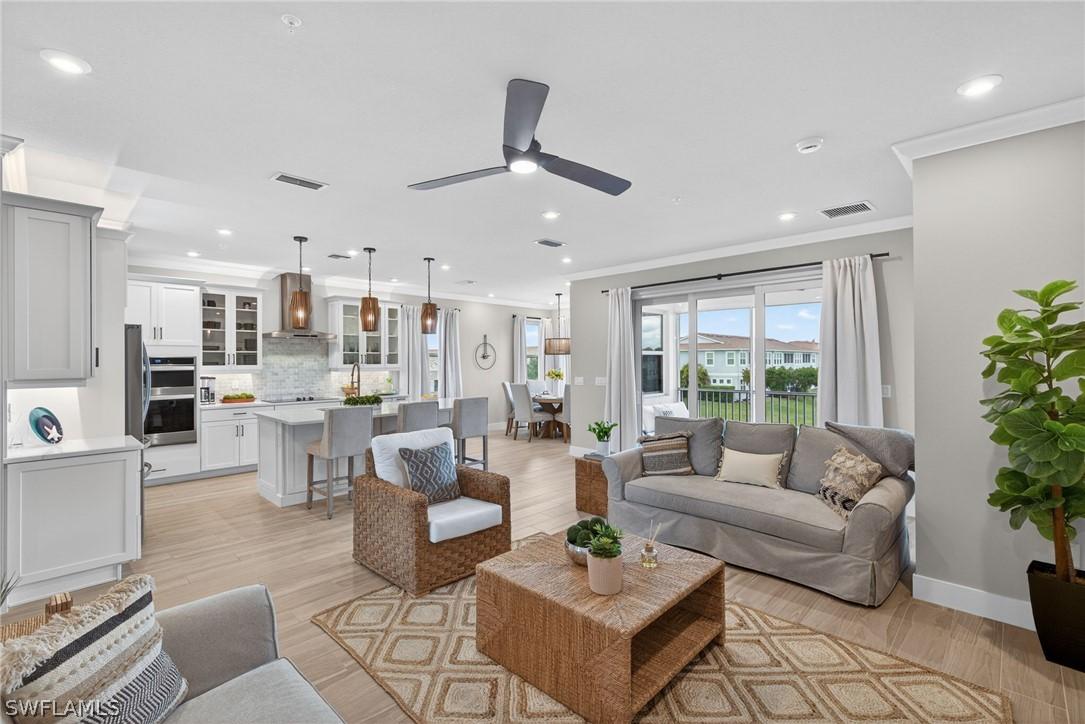 4683 Arboretum Cir. #201, Naples, FL 34112