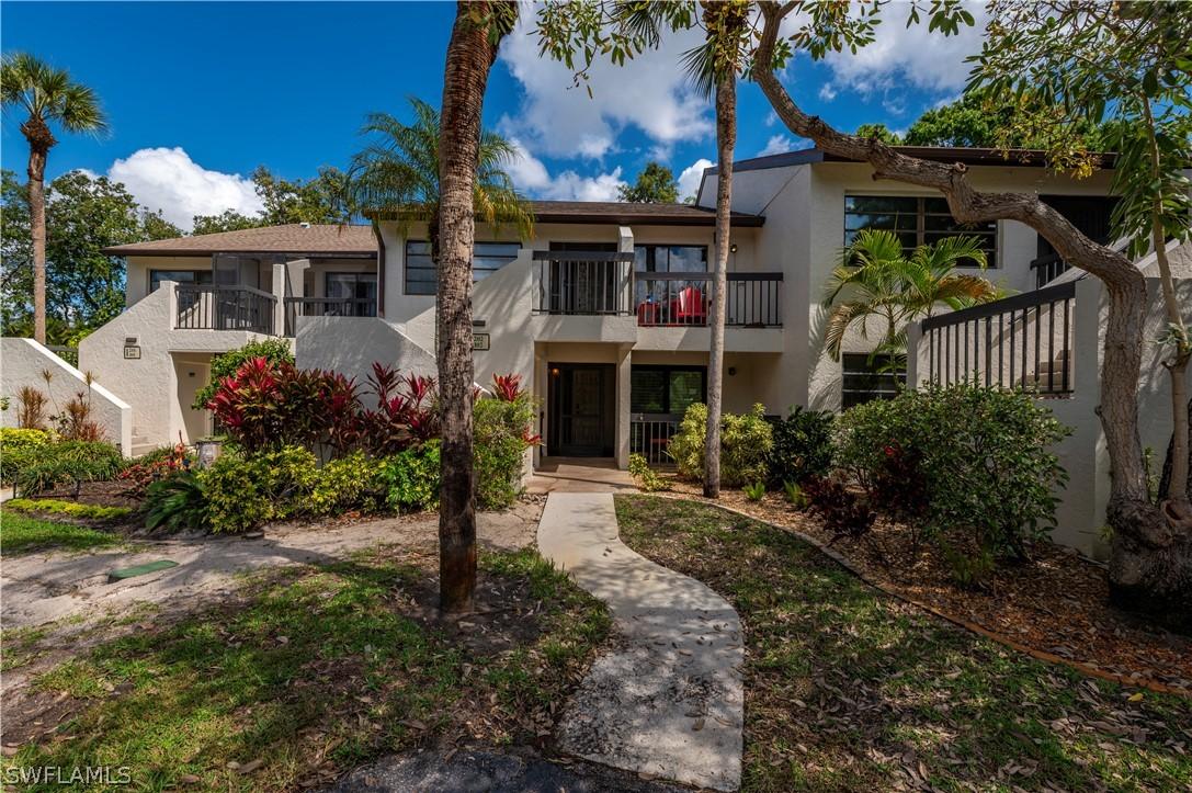 1822 Kings Lake Blvd. #102, Naples, FL 34112
