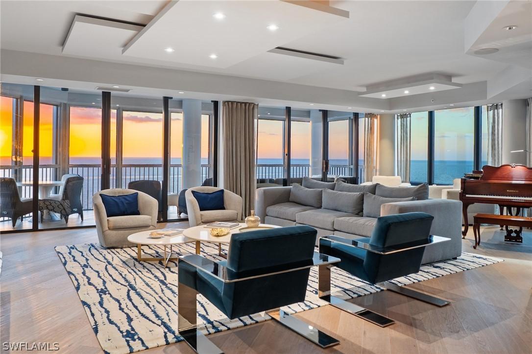 4951 Gulf Shore Blvd. #703, Naples, FL 34103