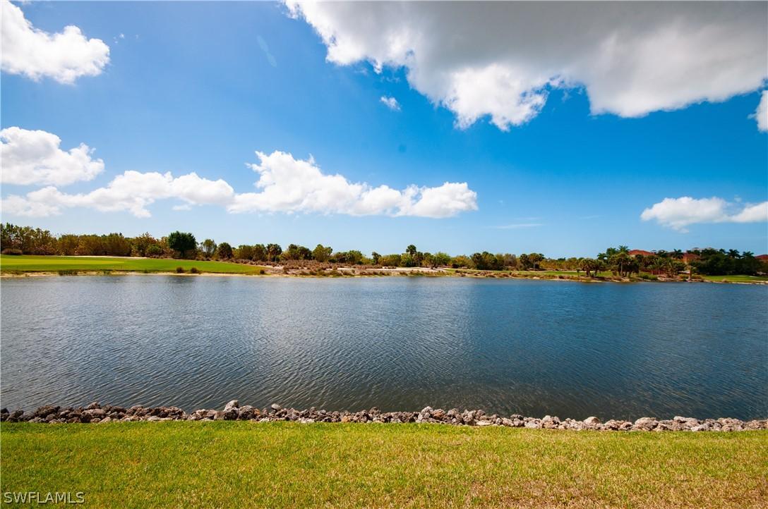 1538 Mainsail Dr. #5, Naples, FL 34114