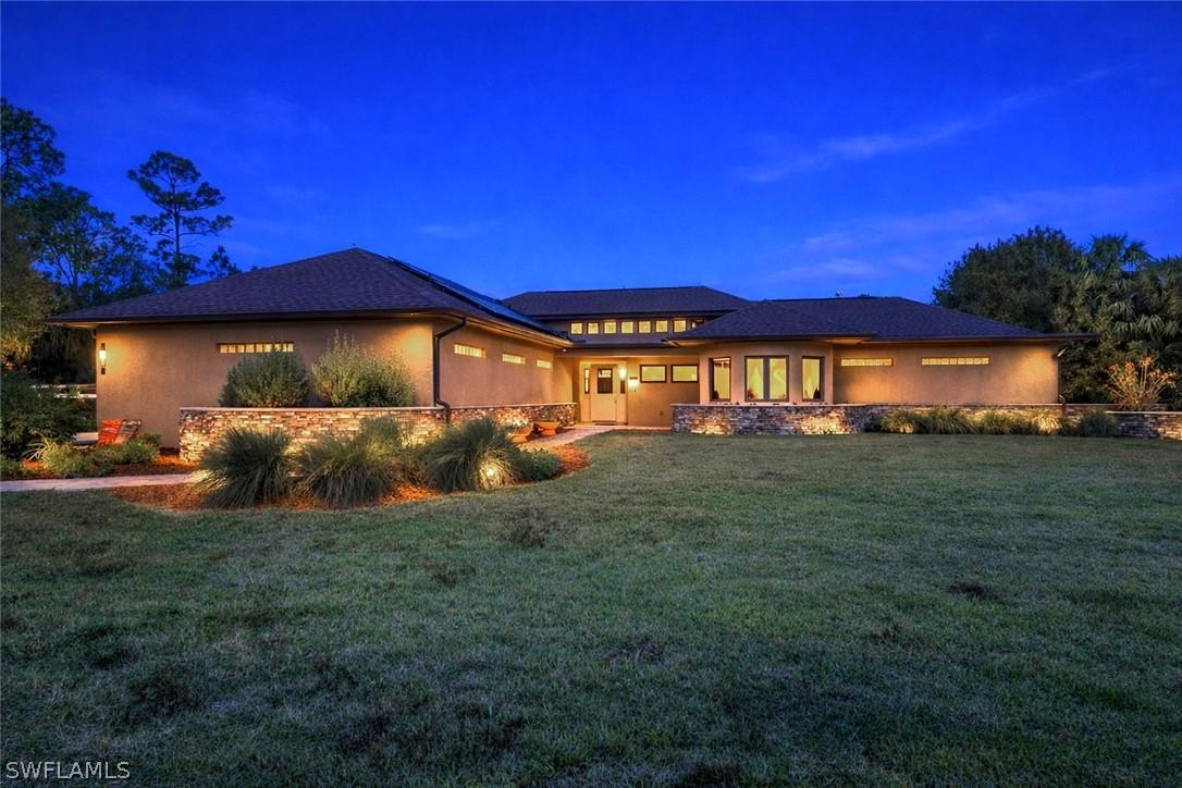 2671 4th Ave., Naples, FL 34120