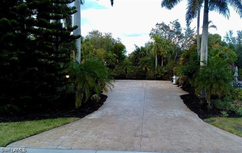 4794 Southern Breeze Dr., Naples, FL 34114