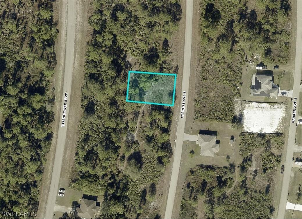 516 Cypress Ave., Lehigh Acres, FL 33974