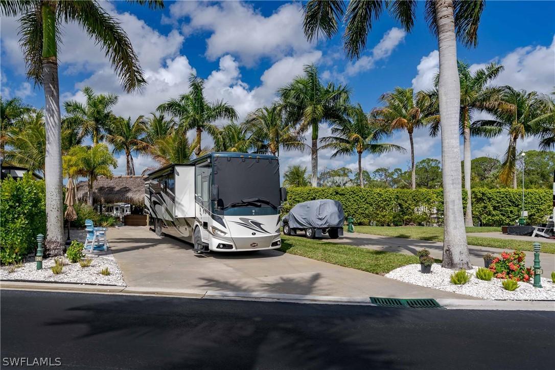 13559 Snook Cir., Naples, FL 34114