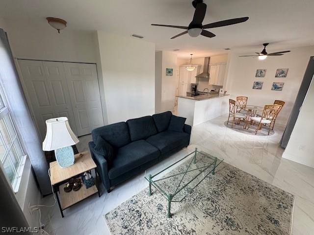 6101 Lake Front Dr., Fort Myers, FL 33908