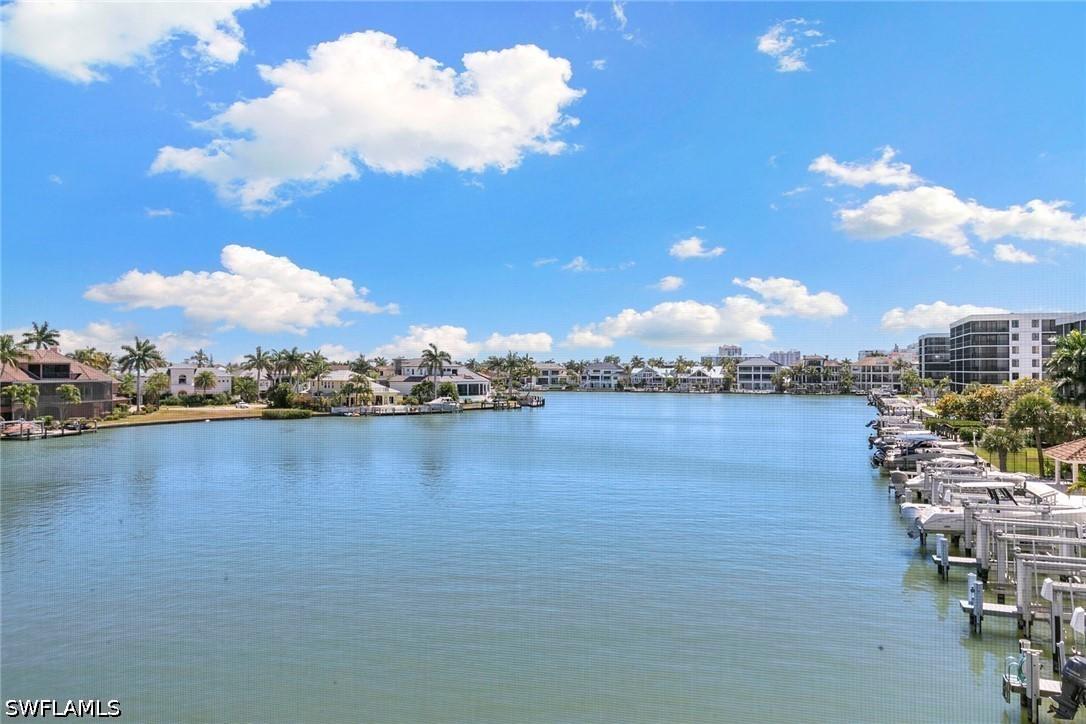 10682 Gulf Shore Dr. #C305, Naples, FL 34108