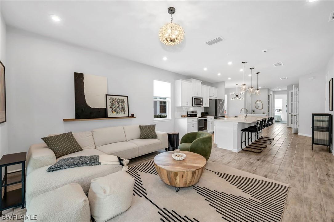 4552 Arboretum Cir. #104, Naples, FL 34112