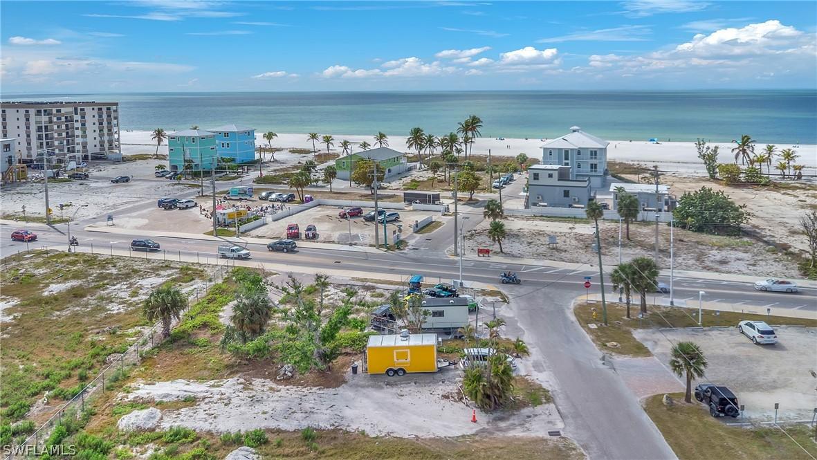 110 Mango St., Fort Myers Beach, FL 33931