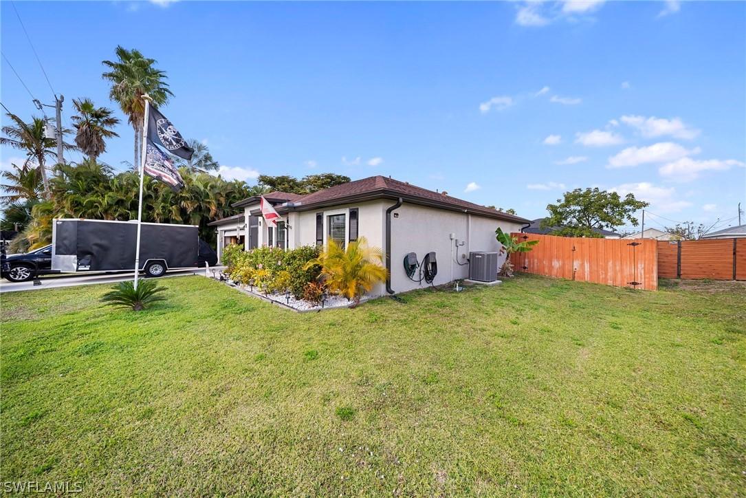 427 NW 3rd St., Cape Coral, FL 33993