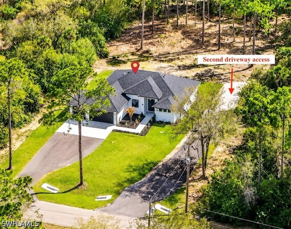 2604 20th Ave., Naples, FL 34120