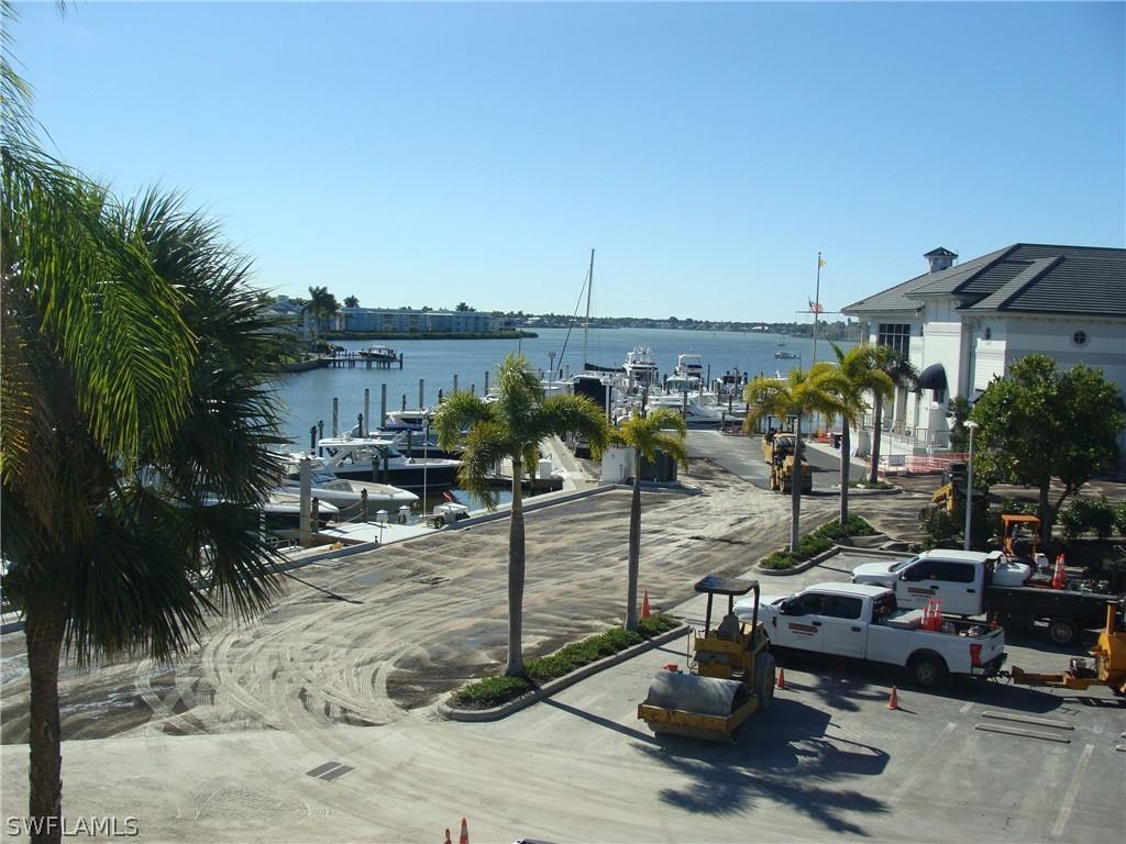 807 River Point Dr. #201D, Naples, FL 34102
