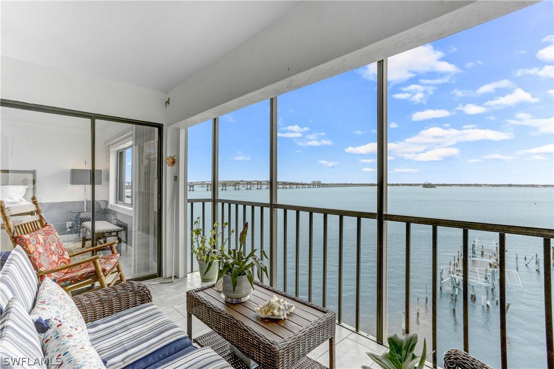 2711 1st St. #402, Fort Myers, FL 33916