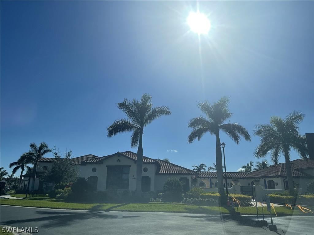 15126 Palmer Lake Cir. #205, Naples, FL 34109