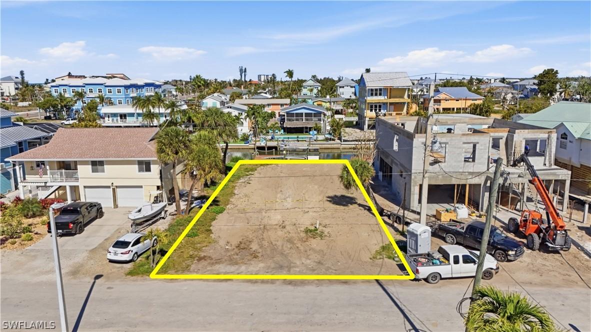 129 Curlew St., Fort Myers Beach, FL 33931