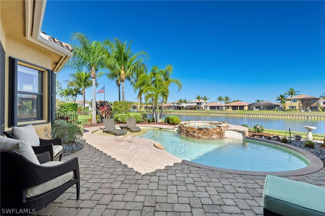 3633 Santaren Ct., Naples, FL 34119