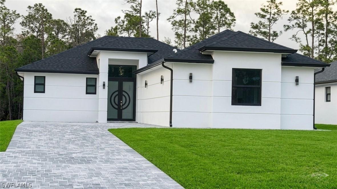 3549 43rd Ave., Naples, FL 34120