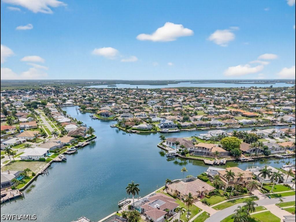 1585 Jamaica Ct., Marco Island, FL 34145