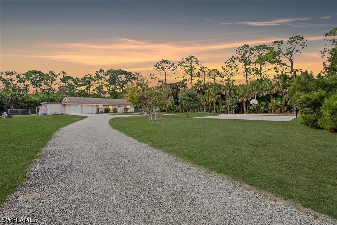 501 11th St., Naples, FL 34120