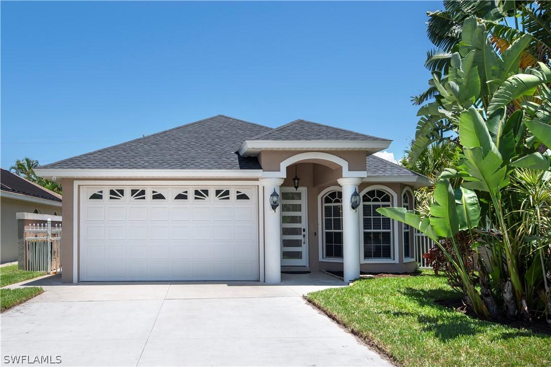 823 96th Ave., Naples, FL 34108