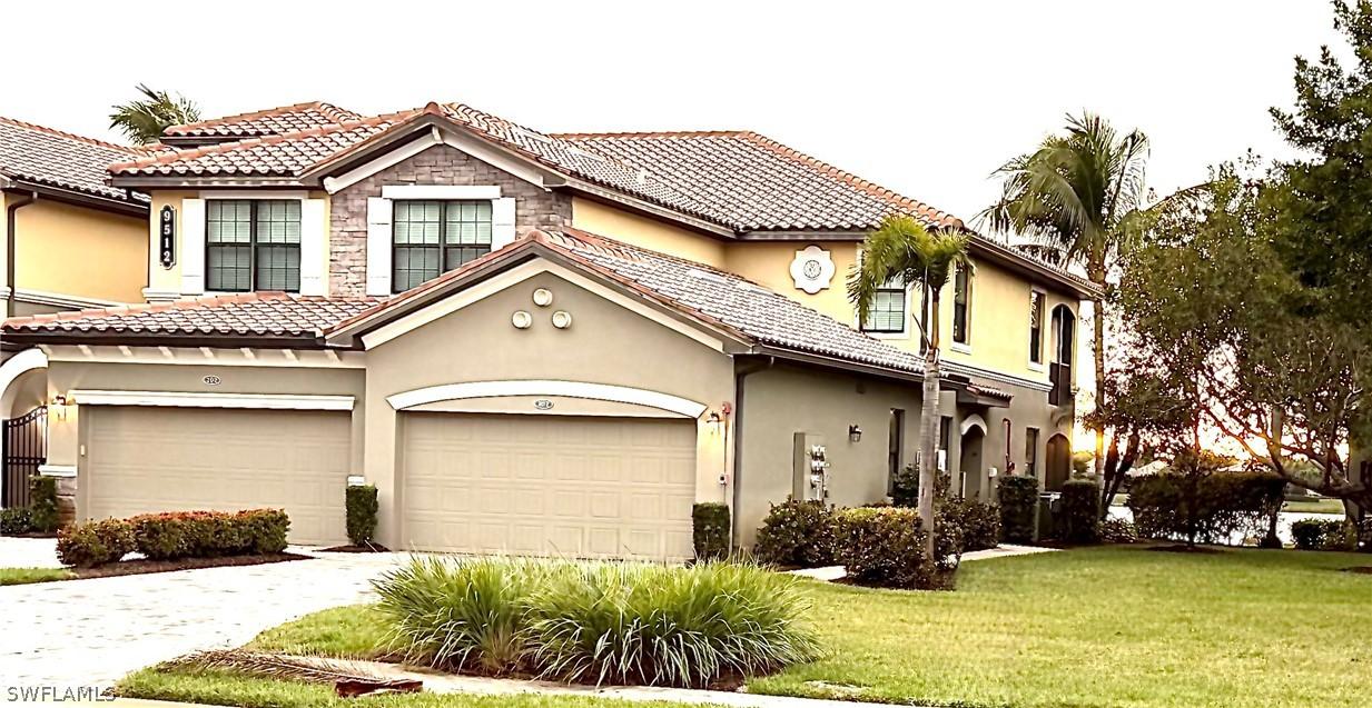 9512 Napoli Ln. #102, Naples, FL 34113