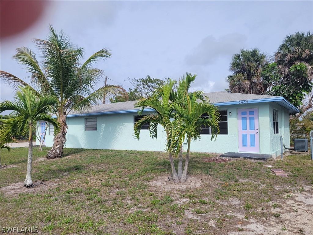 2656 Mangrove St., Naples, FL 34112