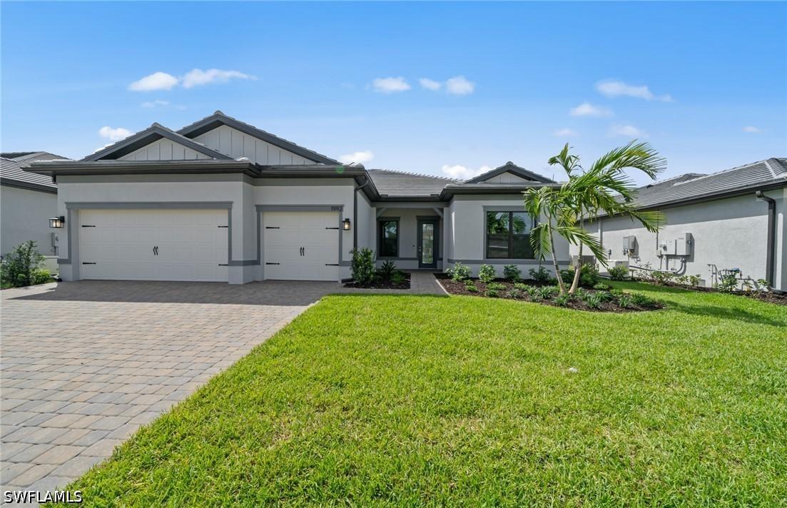 1992 Don Benito Way, Naples, FL 34120